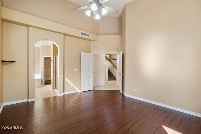 Building Photo - 4823 E Barwick Dr