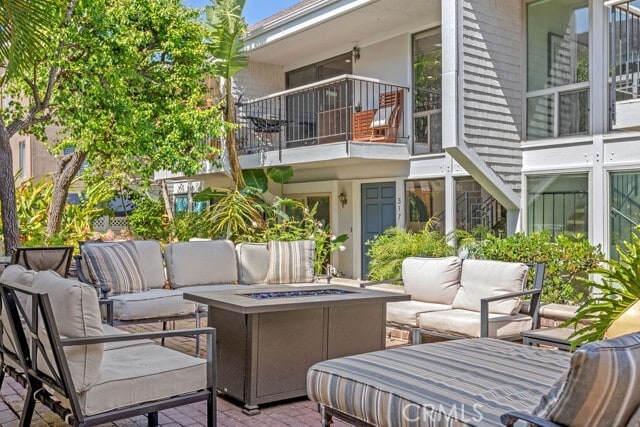 Building Photo - 317 Dahlia Pl