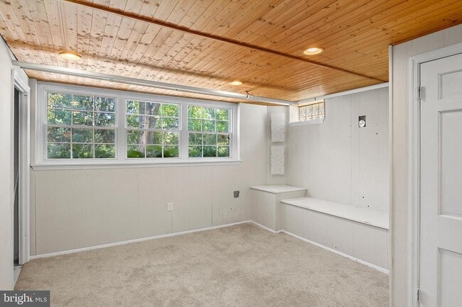Building Photo - 604 Goucher Blvd