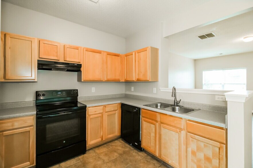 Building Photo - 2285 Bigwood Trl