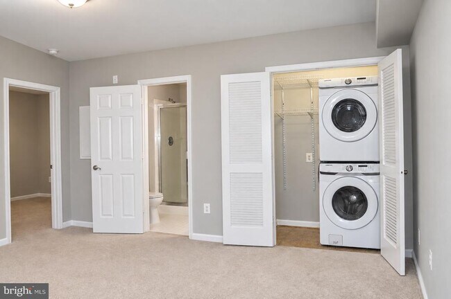 Building Photo - 1820 Cedar Cove Way