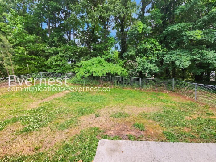 Building Photo - 319 Bridgeport Ln
