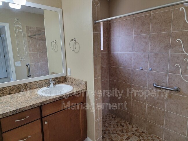 Building Photo - 470 SW 251st St