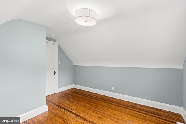 Building Photo - 418 Murdock Rd