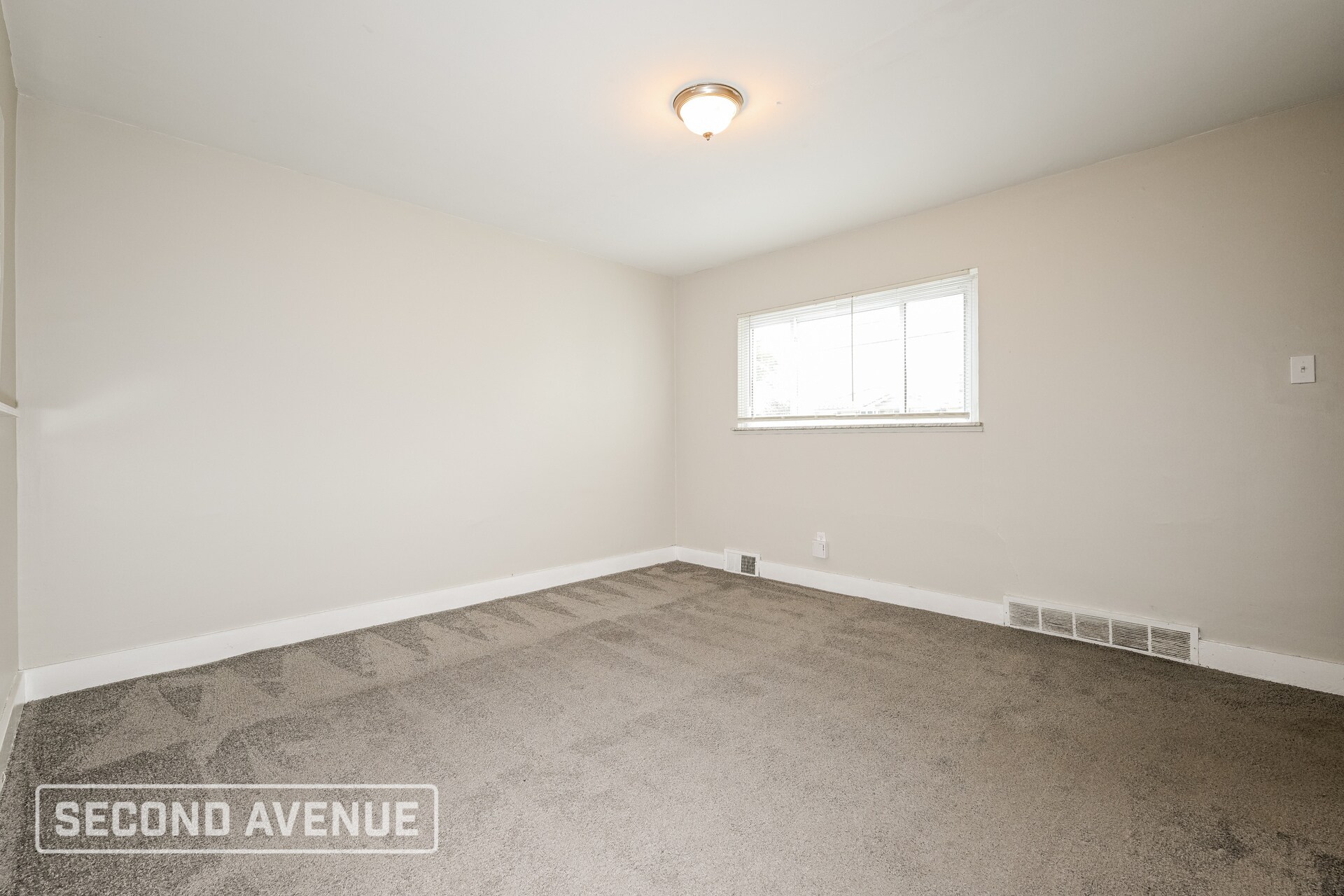 Building Photo - 1228 Eckert Rd