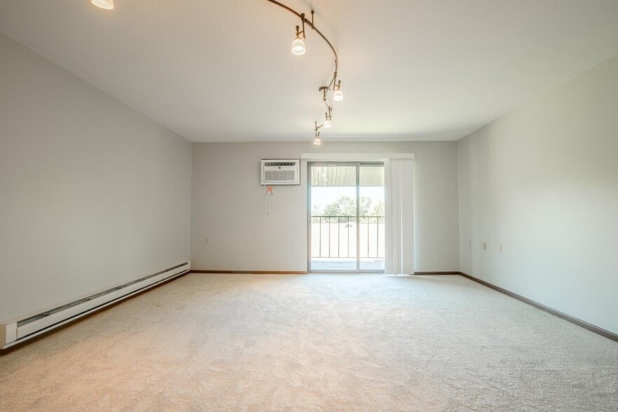 Building Photo - 5331 Brody Dr