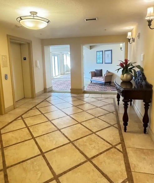 4th Floor elevator lobby - 1064 N Tamiami Trl
