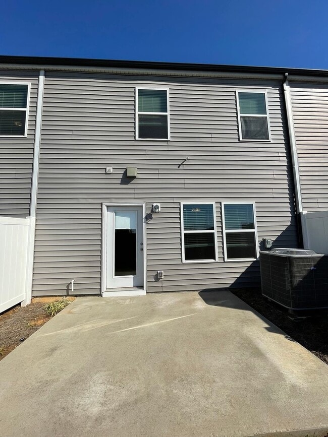 Building Photo - Modern 3 Bed 2.5 Bath in Columbia