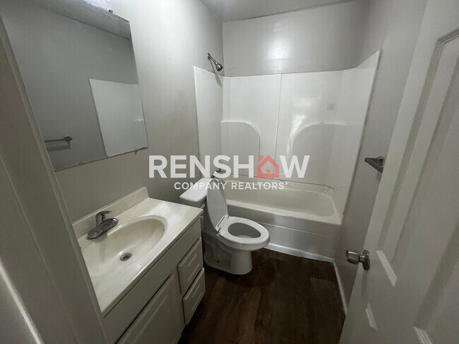 Building Photo - 926 Old Hickory Blvd