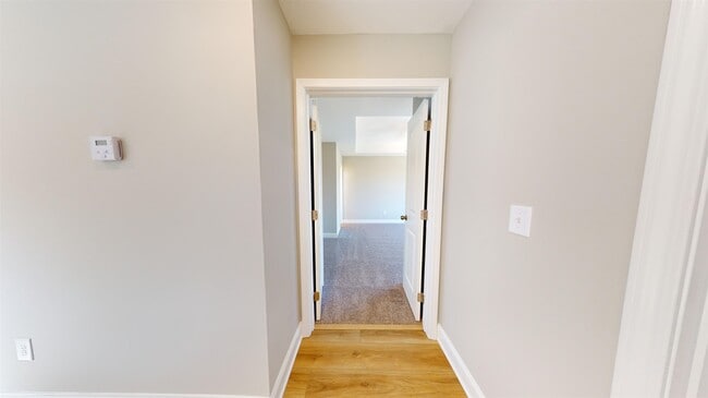 Building Photo - 1032 Moen Lp