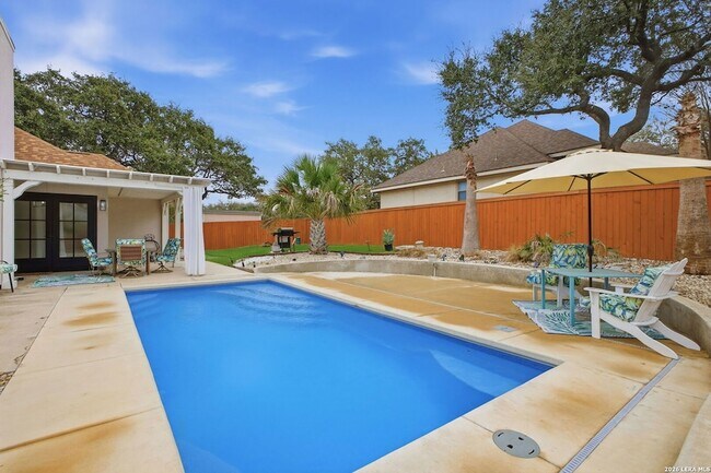 Building Photo - 8906 Breanna Oaks