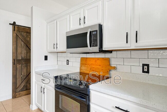 Building Photo - 2431 Marcasite Loop