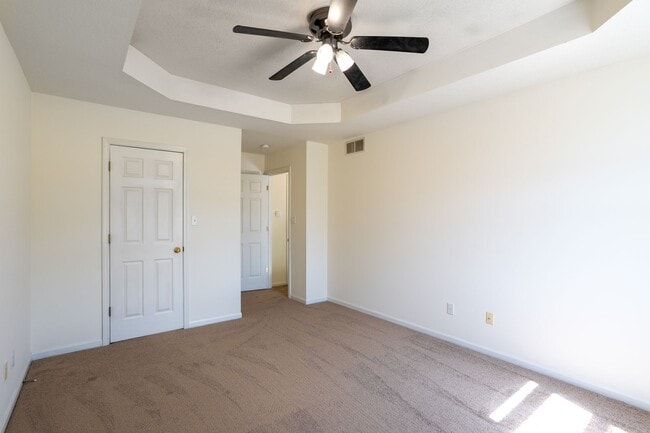 Building Photo - 5005-5007 Carrie Ridge Dr.