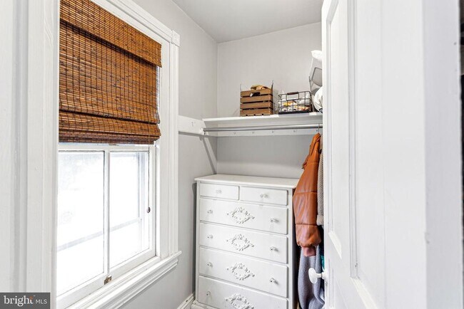 Building Photo - 7717 Flourtown Ave