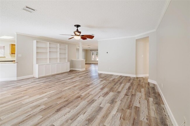 Building Photo - 10905 Claywood Dr
