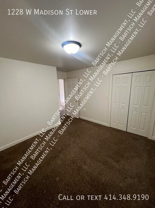 Building Photo - 1228 W Madison St