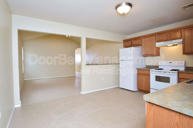 Building Photo - 6013 S Madison Pl