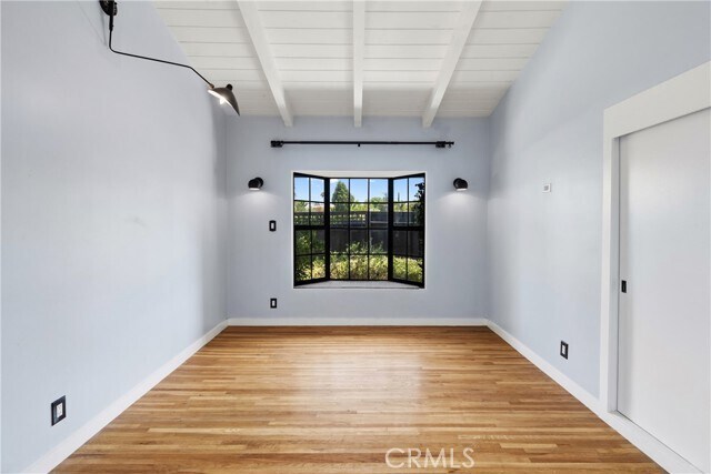 Building Photo - 5650 Maynard Ave
