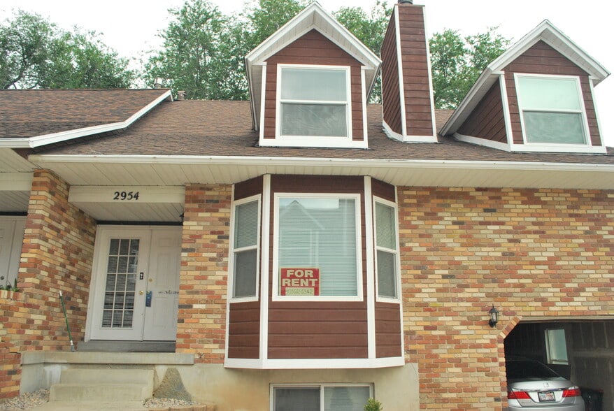 Building Photo - 2954 S 625 W