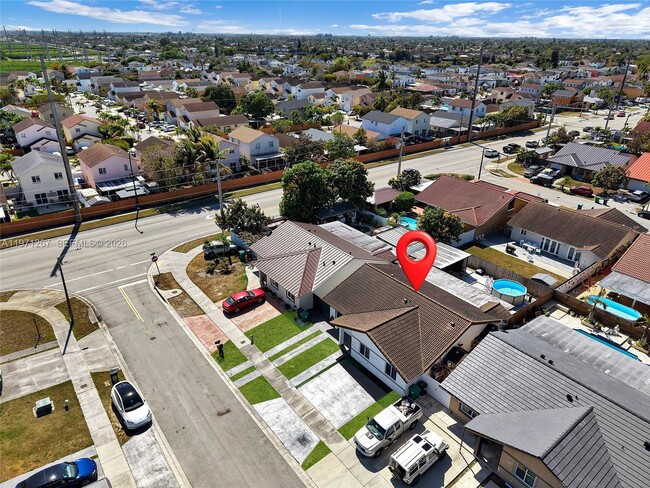 Building Photo - 15962 SW 138th Ct