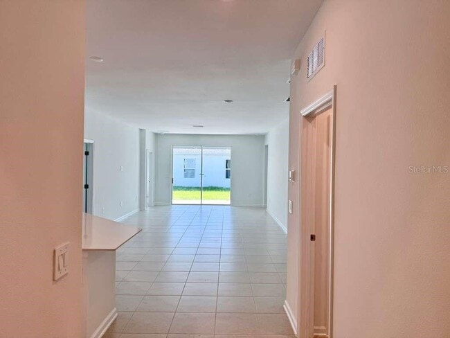 Building Photo - 3483 Mud Cyn Dr
