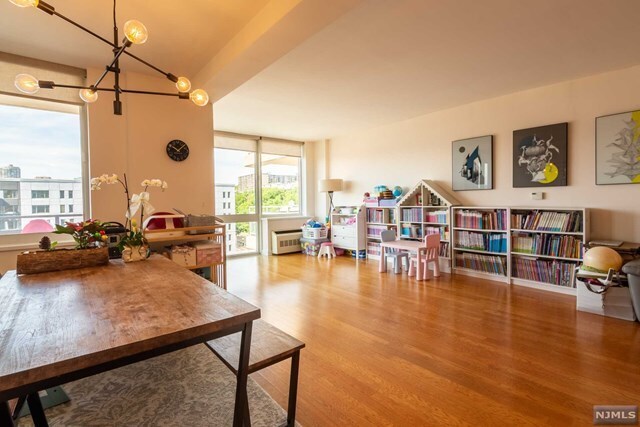 Open Plan - Living - Dinning Area - 235 Old River Rd