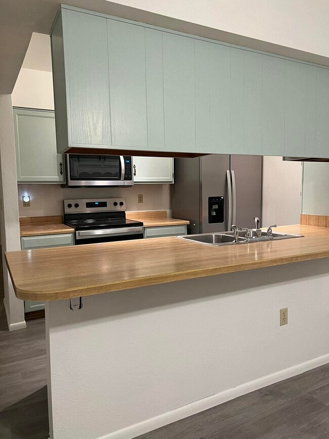 Building Photo - Calle Norlo