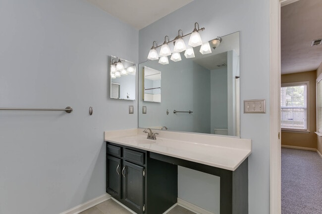 Building Photo - 1133 Lady Ashley Dr