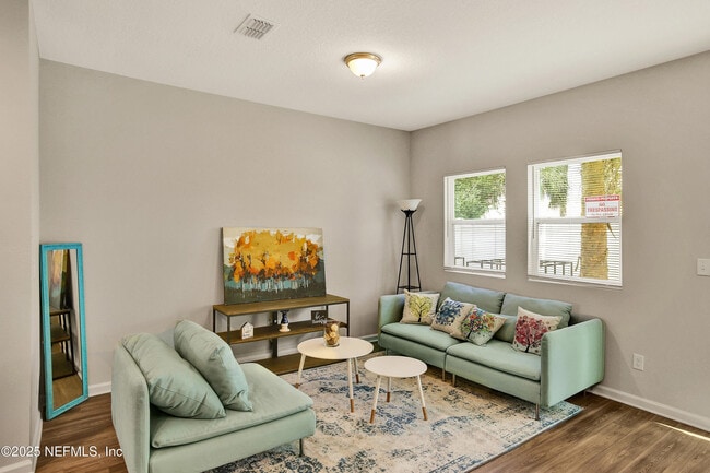 Building Photo - 6033 Carolines Ct