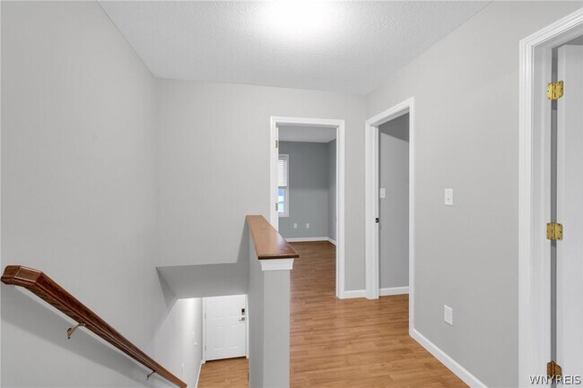 Building Photo - 940 Reserve Rd