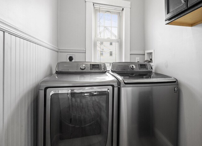 Building Photo - 55 Whitten St
