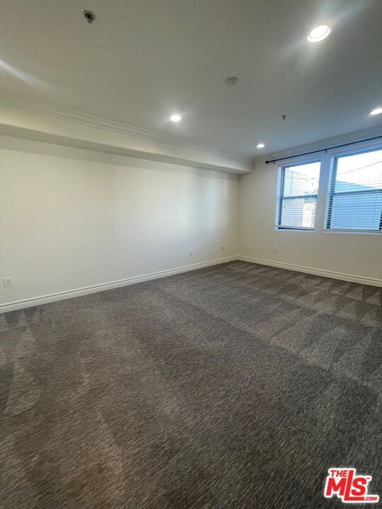 Building Photo - 12104 Hoffman St