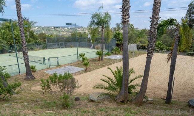 Building Photo - 7302 Vista Rancho Ct