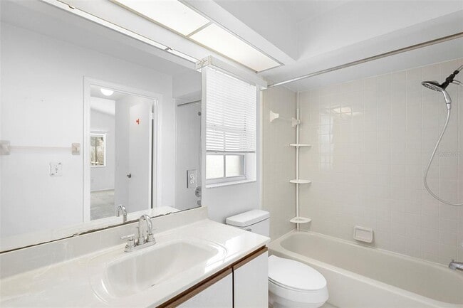 Building Photo - 1530 Larks Nest Ct