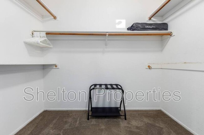 Building Photo - 17618 N 47th St