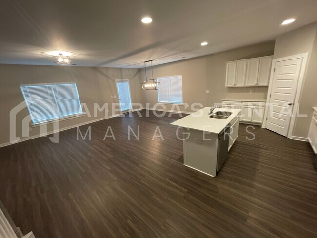 Building Photo - Home for Rent in Oak Grove, AL!!! Availabl...