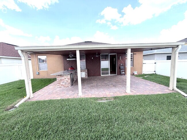 Building Photo - Spacious 3-Bedroom Home with 2 Full Baths in Charming Mulberry Home with Outdoor Kitchen!