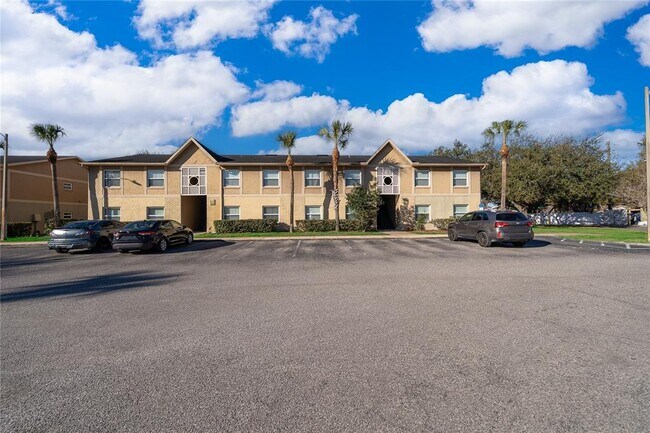 Building Photo - 2432 Swailes Dr