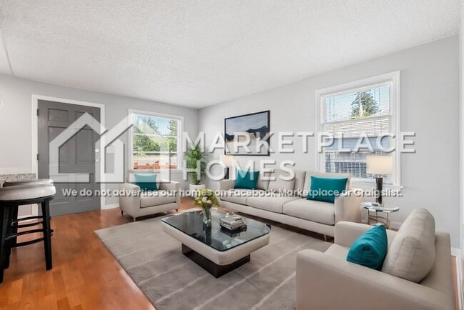 Building Photo - 615 S 225th St