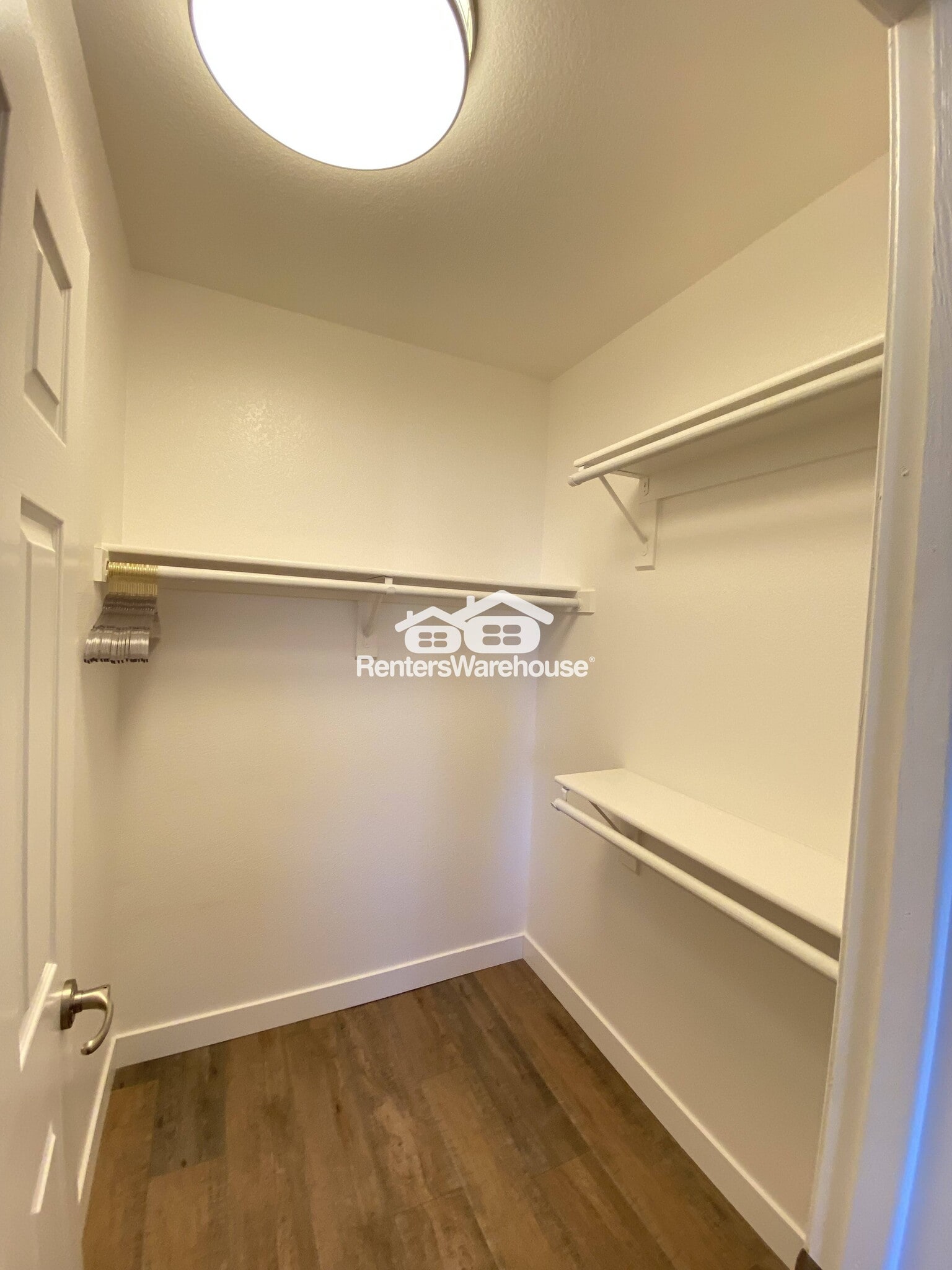 Building Photo - 4925 E Desert Cove Ave