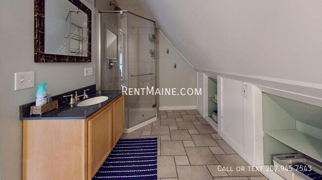 Building Photo - 94 Otis St