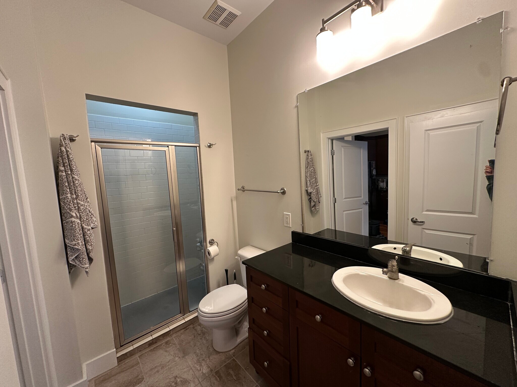 Building Photo - 224 S Laurens St