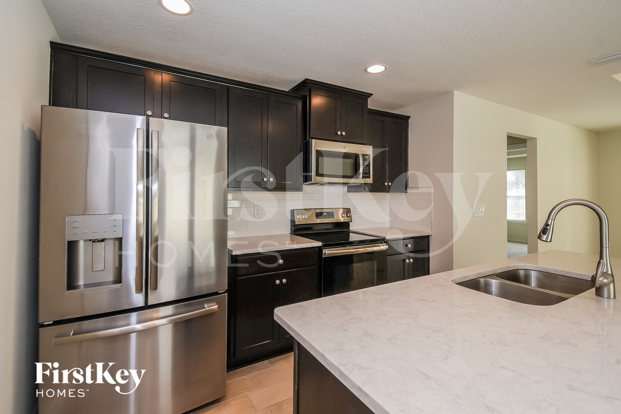 Building Photo - 229 Santorini Ct