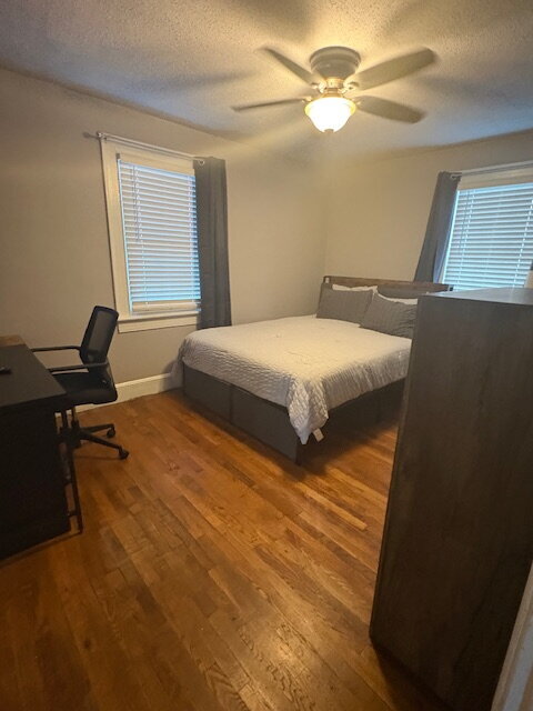 Building Photo - "Charming 2-Bed, 2-Bath Sanctuary with 1,5...