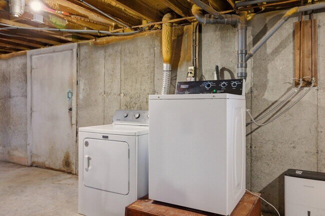 Building Photo - 29 Lovell Rd