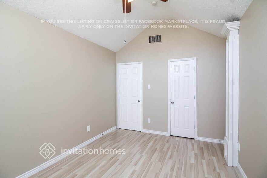 Building Photo - 2837 Perrine Pl