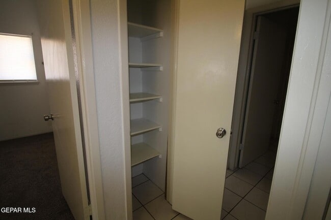 Building Photo - 9604 Gaza Dr