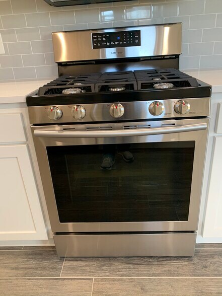 Building Photo - 217 E 30th St