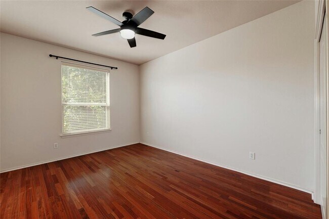 Building Photo - 8227 Liberty Walk Dr