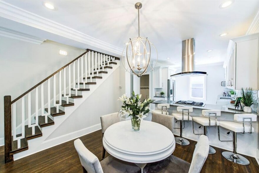 Building Photo - 1929 N Talbott St